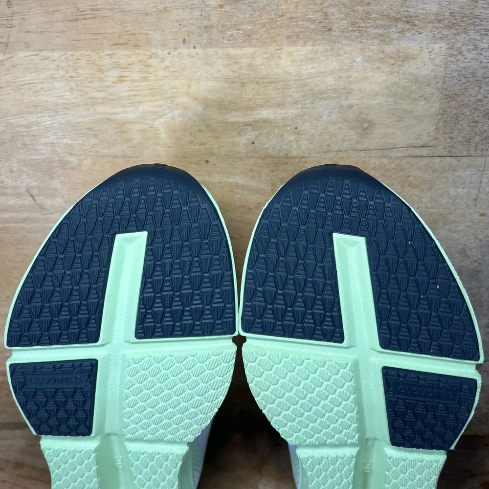 On Cloudgo REFLECTIVE Womens Size 8.5 Running Shoes Sneakers White Meadow - Picture 10 of 12